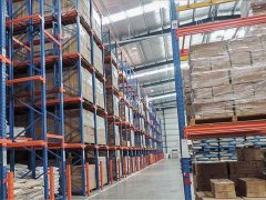 定制貫通式貨架廠(chǎng)家的注意事項(xiàng)建議